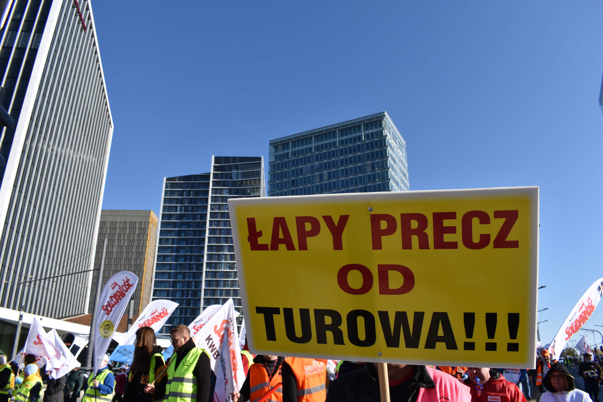 Protest Solidarności pod siedzibą TSUE  w Luksemburgu