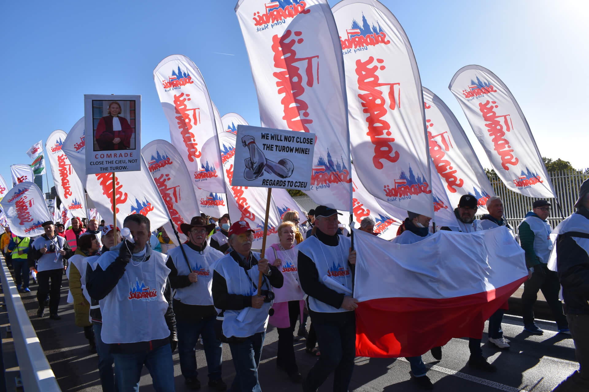 Protest Solidarności pod siedzibą TSUE  w Luksemburgu